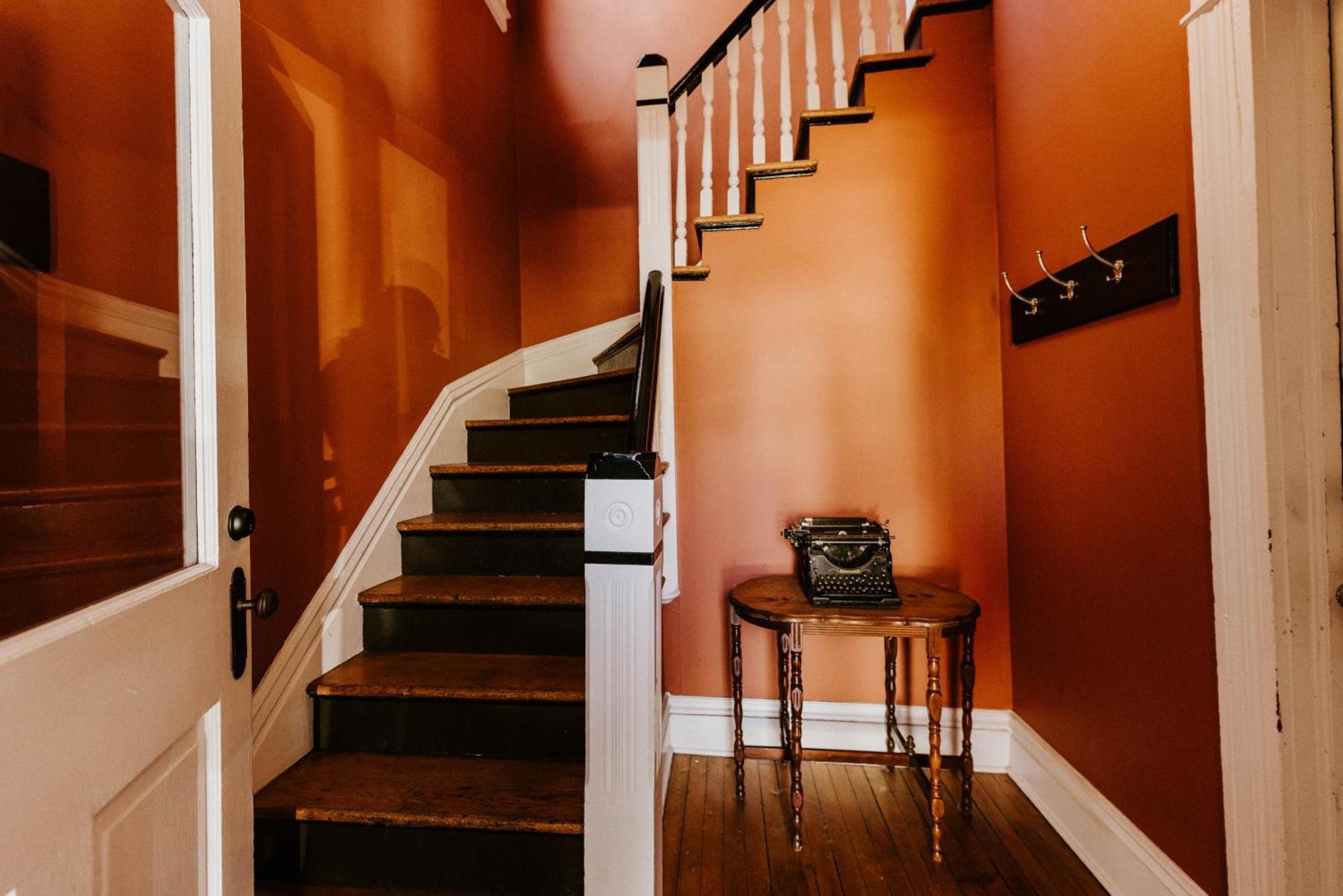 Retro Gem Box Victorian Steps From Irvine Park Apartment Saint Paul Exterior foto